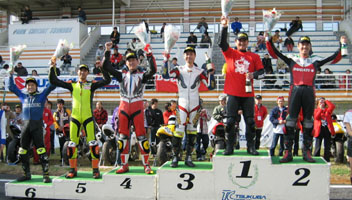 2Vクラス受賞者